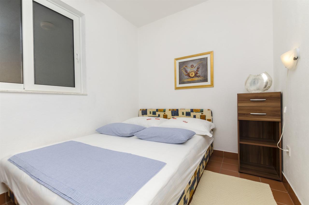 Apartments Denis Supetar Extérieur photo